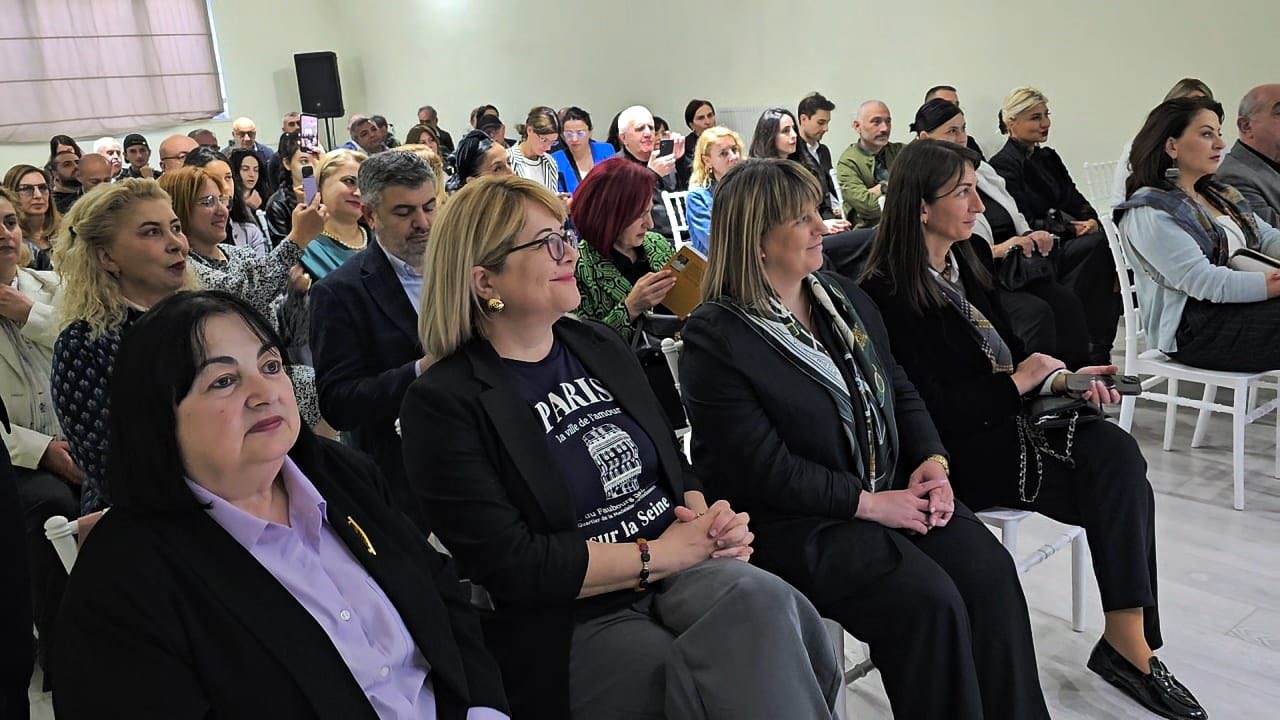 ახალი სახელმძღვანელოს პრეზენტაცია