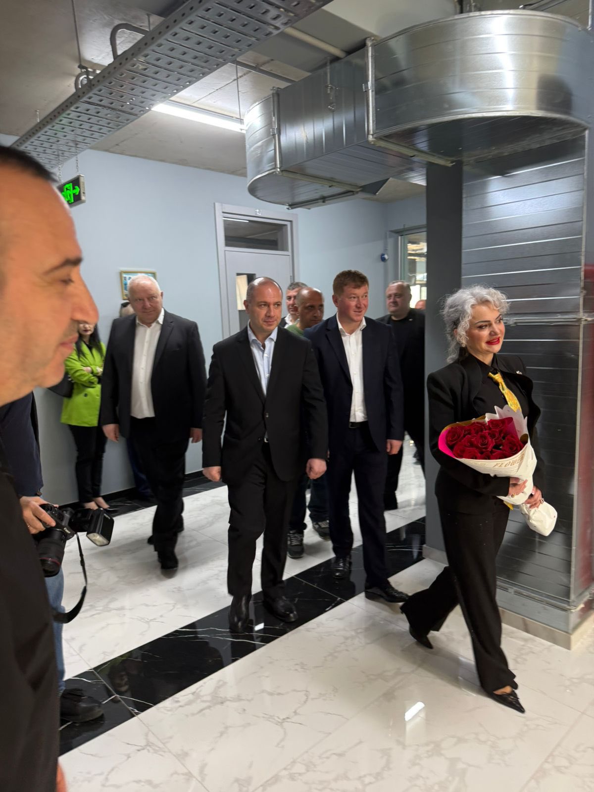 საქართველოს განათლების, მეცნიერებისა და ახალგაზრდობის მინისტრი გივი მიქანაძე საჩხერეში ბიზნესისა და ტექნოლოგიების აკადემიას ეწვია