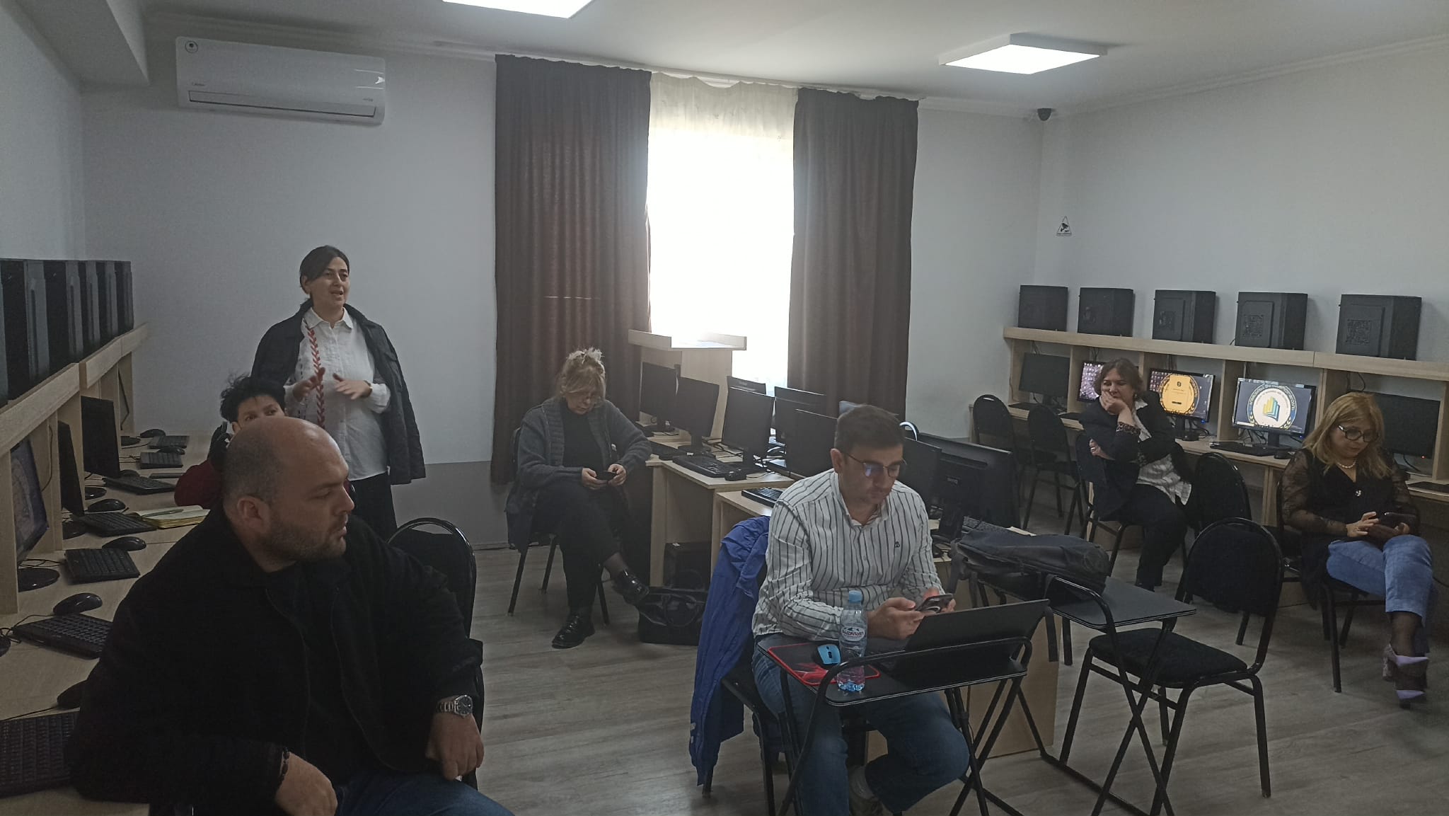 ტრენინგი თემაზე:  "ხელოვნური ინტელექტის გამოყენება სასწავლო პროცესის დაგეგმვასა და განხორციელებისათვის"